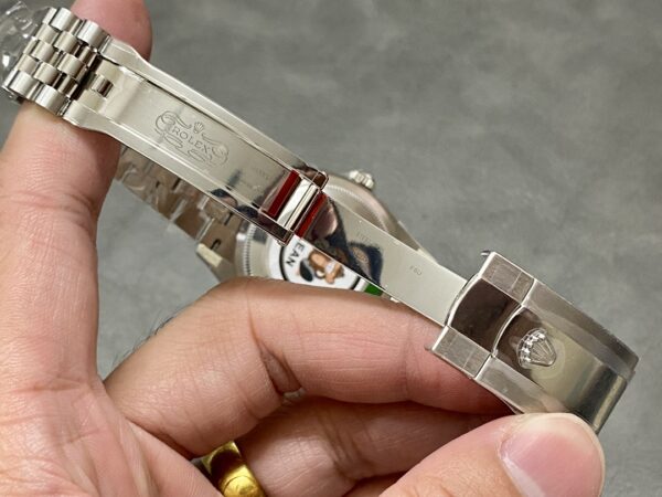 Rolex Datejust 36mm Green Palm Diamond Dial Steel Fluted Bezel - 126234 - United Luxury