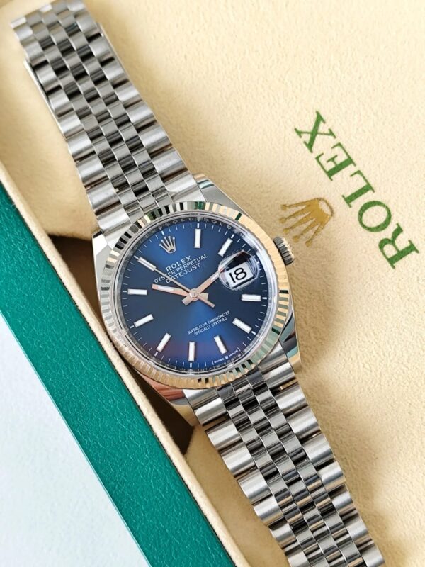 Rolex Datejust Series m126234-0017, new Datejust with blue dial, bar indexes, five-piece link bracelet, 36mm blue dial - United Luxury