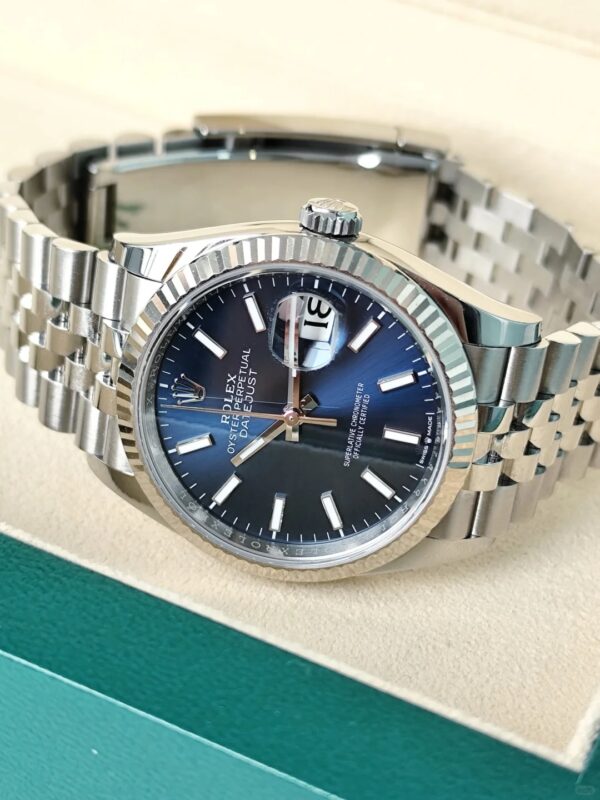 Rolex Datejust Series m126234-0017, new Datejust with blue dial, bar indexes, five-piece link bracelet, 36mm blue dial - United Luxury