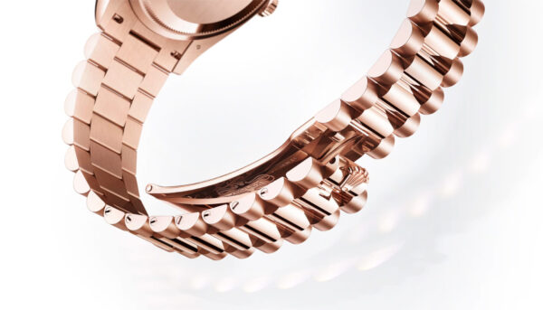 Land-Dweller 40 Everose gold and diamonds - United Luxury