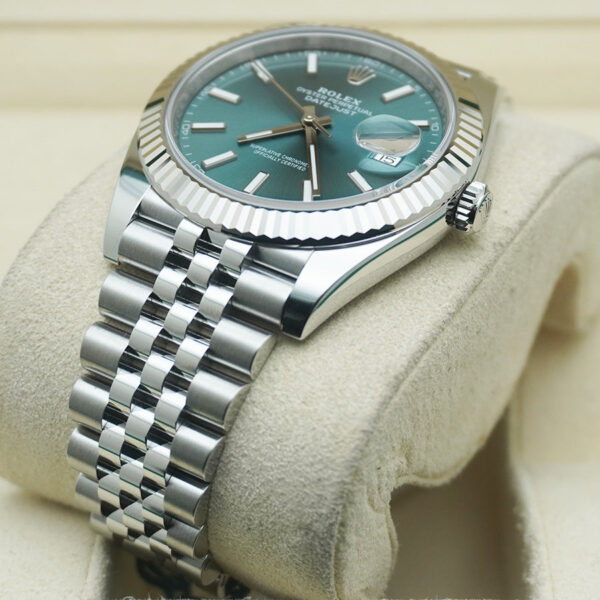 Datejust 41mm Mint Green Dial Fluted Bezel 126334 - United Luxury