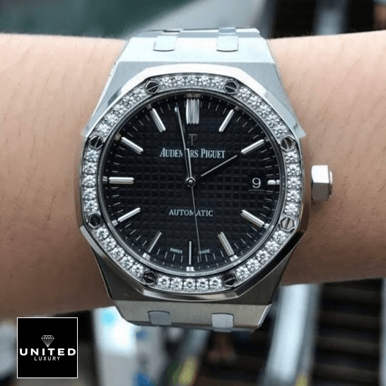 AP皇家橡树黑色表盘钻石表圈不锈钢复刻表