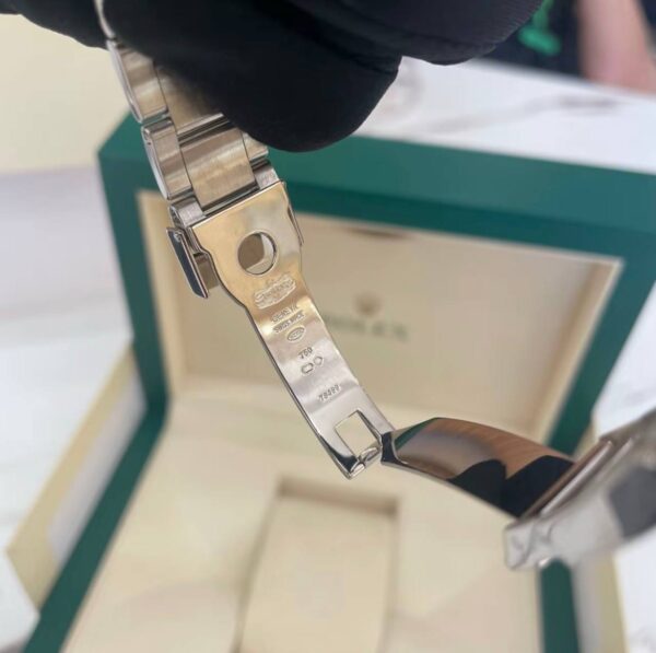 Rolex Daytona White Gold Black Arabic Dial Oyster Bracelet 116509 - United Luxury