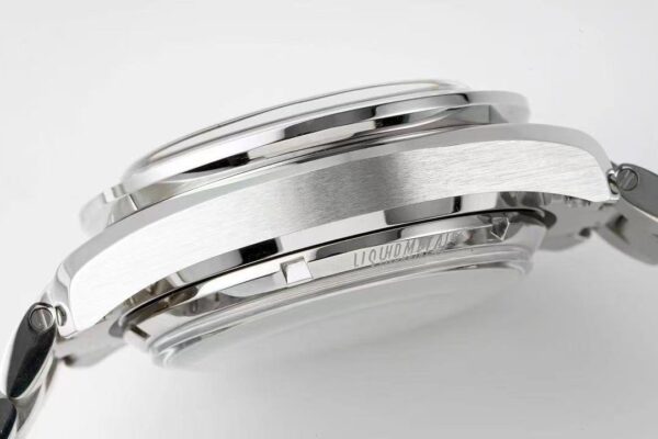 Omega Speedmaster 44mm Racing Co-Axial Master Chronometer Automatic - United Luxury