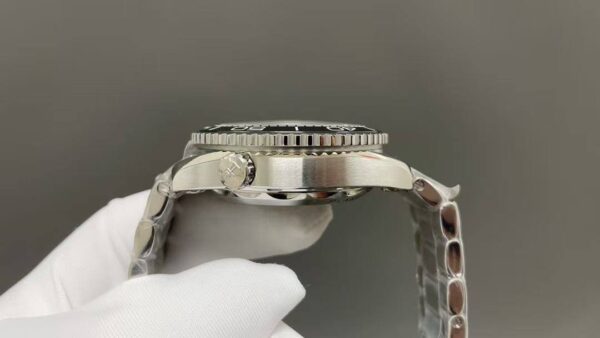 Seamaster Planet Ocean 600M Mens Watch 232.30.46.51.01.001 - United Luxury