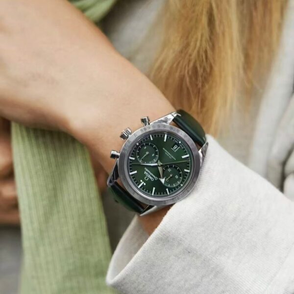 Omega Speedmaster 57 Co-Axial Master Chronometer Chronograph 40.5 mm 332.12.41.51.10.001 - United Luxury