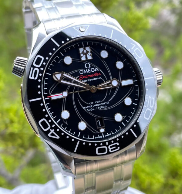Omega James Bond 50th Anniversary Seamaster Diver - United Luxury