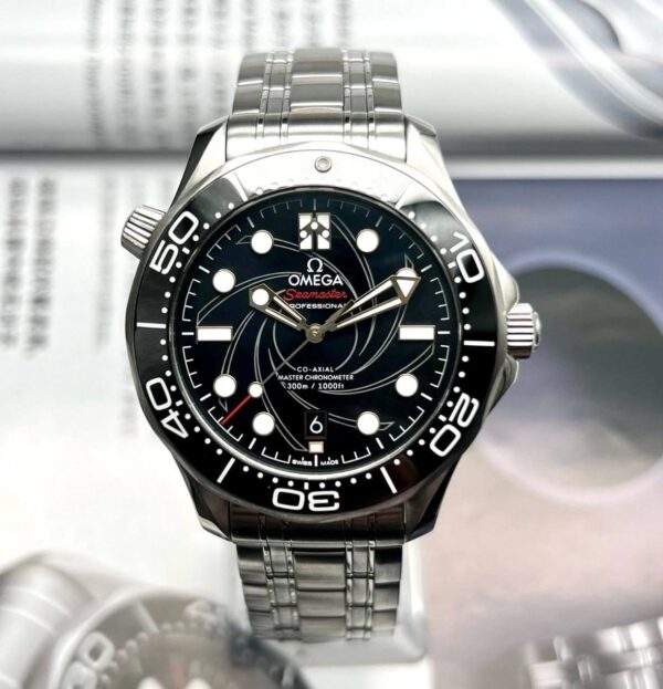Omega James Bond 50th Anniversary Seamaster Diver - United Luxury