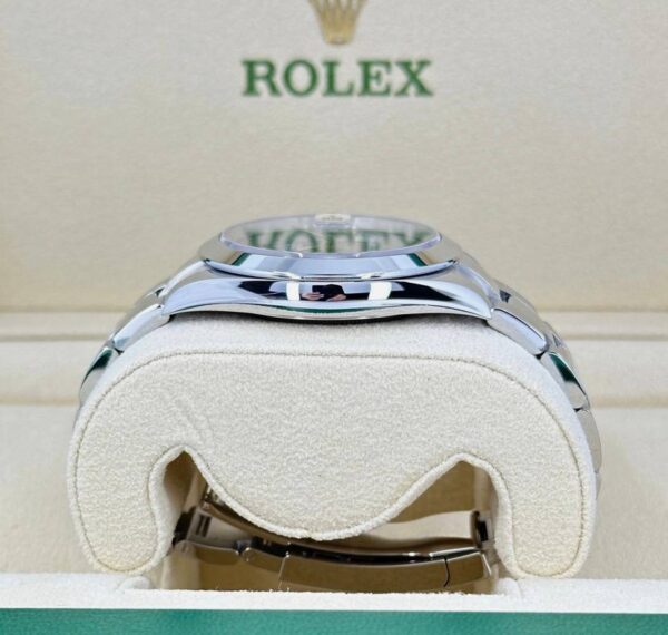 Rolex Datejust Oyster, 41mm, Oystersteel, Model 126300 - United Luxury