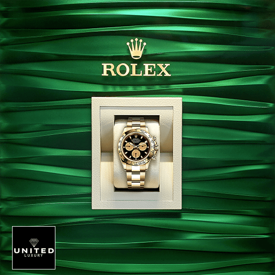 Rolex Cosmograph Daytona 116508-0009 Replica in the Rolex Box & Green Background