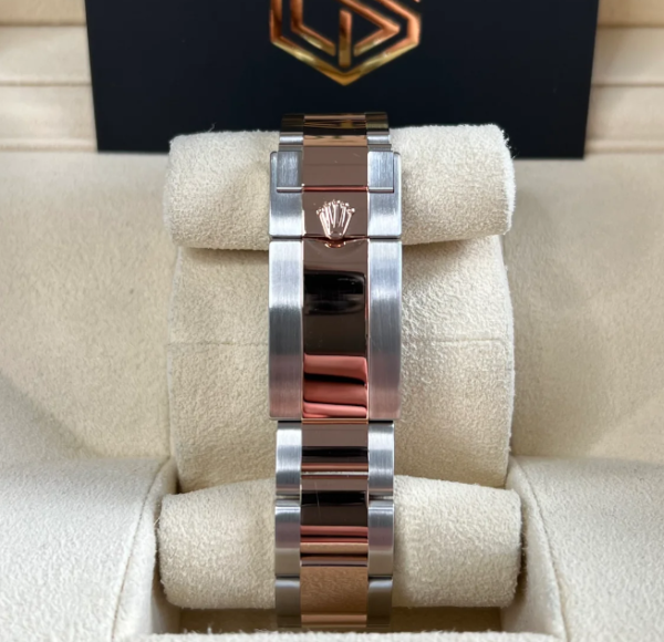 Rolex GMT-Master II 126711CHNR Root Beer 2020 Full Set Watch - United Luxury